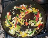 Foto del paso 2 de la receta: Arroz con bacalao y verduras