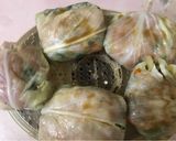 Foto del paso 6 de la receta: Dumpling de Coll relleno de pollo y vegetales cocidos al vapor en crema mutabal con ensalada