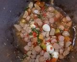 Foto langkah ke 3 dari resep Sayur Kentang Sosis Bakso.