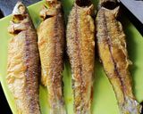 পোনা মাছ ভাজা (pona maach bhaaja recipe in Bengali) রেসিপি ধাপ - 4 ছবি