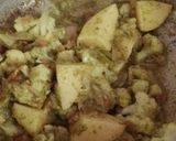 A picture of step 5 of Cauliflower and potato with green touch.