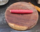 A picture of step 5 of Pinwheel Beetroot Pulp Poori.