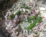 A picture of step 4 of Broken rice Upma.