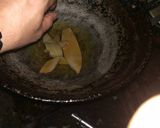 A picture of step 3 of Dhania Chicken.