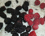 Foto del paso 1 de la receta: Zumo caperucita roja de frutos rojos