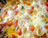 Foto del paso 3 de la receta: PASTA FROLA DE TOMATITOS CHERRY Y RICOTTA 🍅🧅🍅🍛🍽️🍻