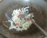 Foto langkah ke 3 dari resep Sosis dan Bakso Saos Lada Hitam.