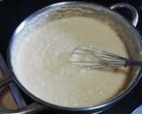 Foto del paso 2 de la receta: Soufflé de 5 quesos 🧀