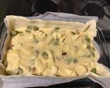 Une image de l'étape 5 de Tarte rhubarbe pomme aux pralines roses.