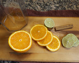 Foto del paso 1 de la receta: Vino con frutas rojos y arándanos azules