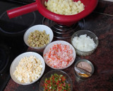 Foto del paso 2 de la receta: Papas aliñadas con atún y palitos de cangrejo