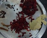 A picture of step 3 of Sirkewali Pyaaz (Pickled Onions).