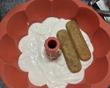 Foto del passaggio 7 della ricetta Tiramisù su Biscotto Sacher