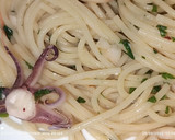 Foto del paso 8 de la receta: Spaghetti con calamares y langostinos 😋😋