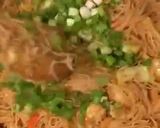 A picture of step 7 of Shrimp Fried Vermicelli/Bihun Goreng Udang.