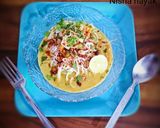 A picture of step 6 of Burmese veg khow suey.