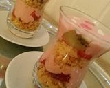 صورة لخطوة 7 من وصفة ترايفل الفواكهة🍓