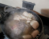 Foto del paso 3 de la receta: Caldo e' pata