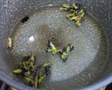 Foto langkah ke 2 dari resep Manisan Kolang Kaling Bunga Telang.
