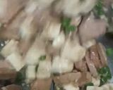 Foto langkah ke 4 dari resep Tumis sosis tahu saus tiram.