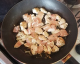 Foto del paso 1 de la receta: Strogonof de Pollo y Zapallito italiano