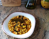Foto del paso 7 de la receta: Garbanzos con espinacas y gambas