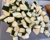 Une image de l'étape 3 de Purée de courgette aux épices et persil.