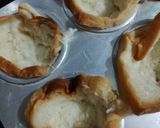 A picture of step 2 of Creamy corn in bread baskets.