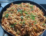 A picture of step 4 of Chinese Egg Hakka noodles.