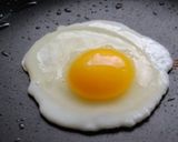 Foto del paso 1 de la receta: Huevo estrellado