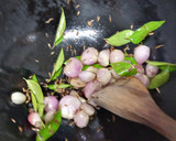 முருங்கைக்கீரை குழம்பு ரெசிபி ஸ்டேப் 2 புகைப்படம்