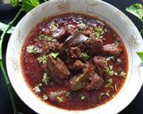 A picture of step 11 of Dahi Gosht(yoghurt Curry).