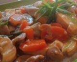 Foto langkah ke 6 dari resep Tumis wortel bakso tahu.