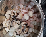 Foto del paso 3 de la receta: Patatas a la marinera 🌹