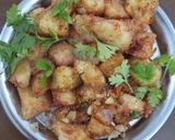 A picture of step 9 of Spicy Fried Idli.