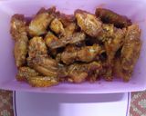 Foto langkah ke 7 dari resep Spicy Chicken Wings.