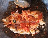 Foto langkah ke 3 dari resep Ayam Geprek Simple 🔥.