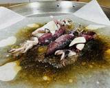 Foto del paso 2 de la receta Arroz de espárragos trigueros con calamares 🎋 🦑 🦐