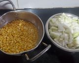 लौकी चने की दाल (Lauki chane ki dal recipe in hindi) रेसिपी चरण 1 फोटो