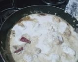 A picture of step 1 of Chicken pandhra rassa (white gravy).