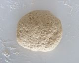 Foto del paso 3 de la receta: Empanada gallega de atún