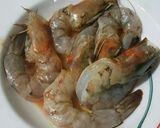 รูปขั้นตอนการทำที่ 3 ของ กุ้งปลาหมึกผัดพริกแกง