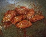 รูปขั้นตอนการทำที่ 5 ของ ปีกไก่ทอดซอสมะเขือเทศ