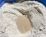 Foto del paso 1 de la receta: Pan semi integral con semillas
