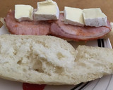 Foto del paso 1 de la receta: Bocata caliente con lomo adobado y queso brie