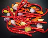 Foto langkah ke 2 dari resep Pecak Ikan Pedas Asam.