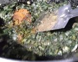 तुरीच्या ओल्या हिरव्या दाण्यांची कणकेच्या कचोरी (turiche herve dananchi kachori recipe in marathi) रेसिपी स्टेप 3 फोटो 