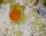 Foto langkah ke 3 dari resep Potato Pops.
