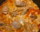 รูปขั้นตอนการทำที่ 5 ของ แกงเผ็ดหน่อไม้ดองเปรี้ยวกับไก่