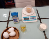 鮮奶油蛋糕(戚風為基底)的食譜步驟1照片